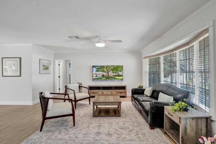 Spacious and remodeled home in Coral Ridge Country Club. Welcome - photo 4
