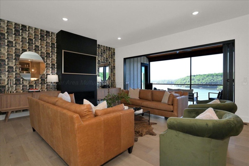 This stunning home offers expansive views of Smith Lake - photo 7