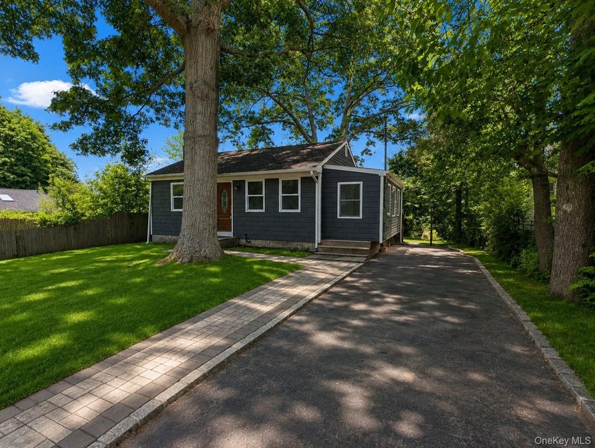 Welcome to 52 King Road, a beautifully renovated 3-bedroom - photo 2