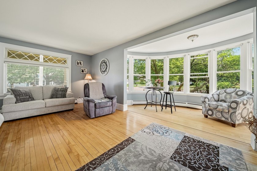 Step into timeless elegance with this stunning - photo 14