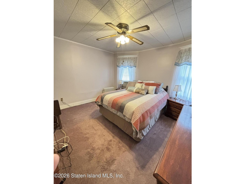 Welcome to 19 Rainbow Ave! Pride of ownership is evident in this - photo 20