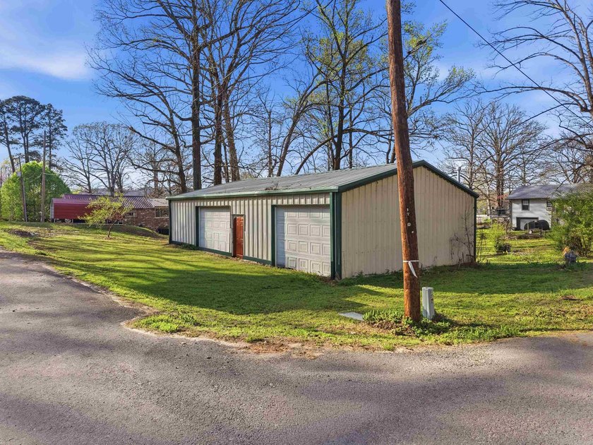 Opportunity awaits at 11 Crafton in Mayflower! Whether you're - photo 3