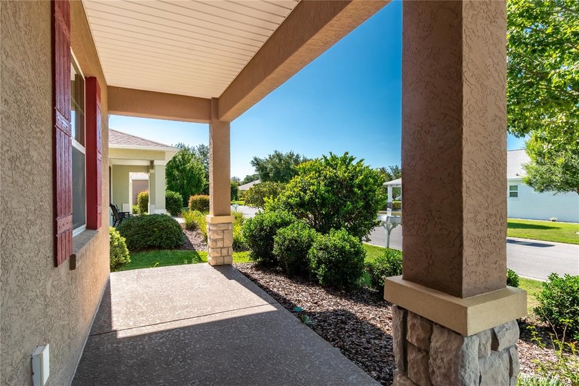 Nestled on a private lot with a beautiful park-like setting - photo 8