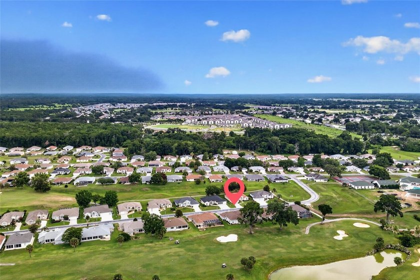 Welcome to an exceptional golf-front retreat in the heart of - photo 3