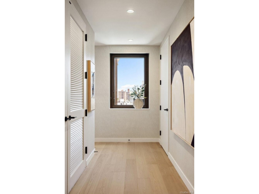 Radiant Resort-Style Living on Brooklyn's East River Waterfront - photo 5