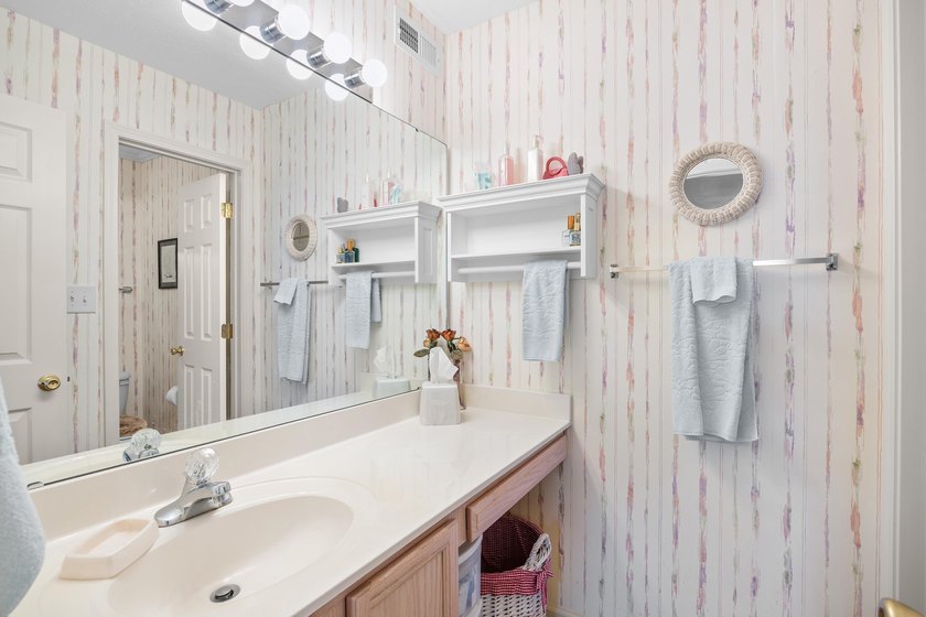 Beautifully furnished ground-floor end unit, perfect as a second - photo 19