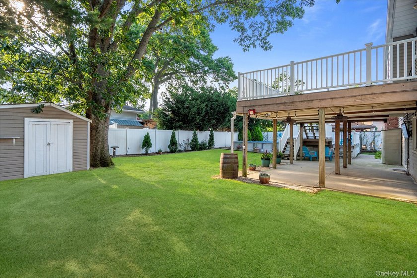 Welcome to this spacious wide-line Hi-Ranch offering the perfect - photo 23
