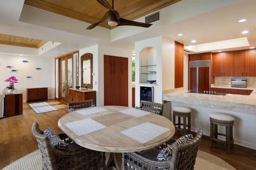 An oasis of privacy, peace, and serenity in the heart of a - photo 9