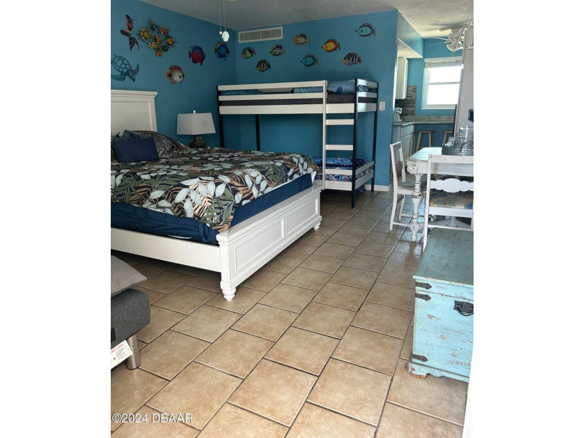 Beachfront Condotel with no rental restrictions. Animal friendly - photo 7