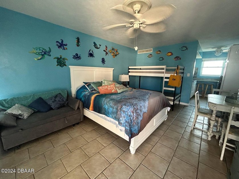 Beachfront Condotel with no rental restrictions. Animal friendly - photo 8