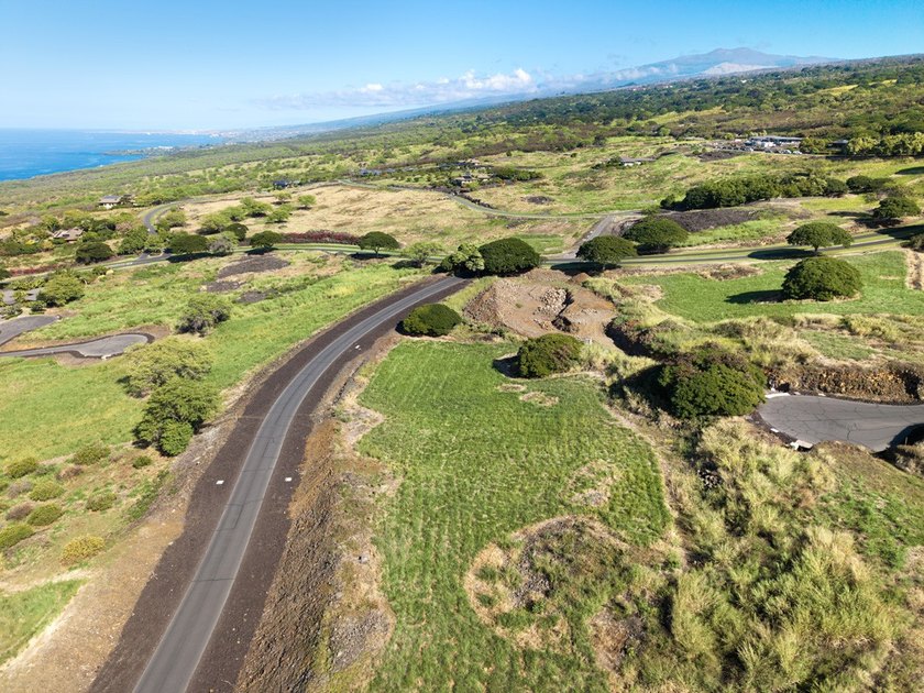 Hokuli'a Phase I, lot 261 is a 1.19-acre homesite with panoramic - photo 6