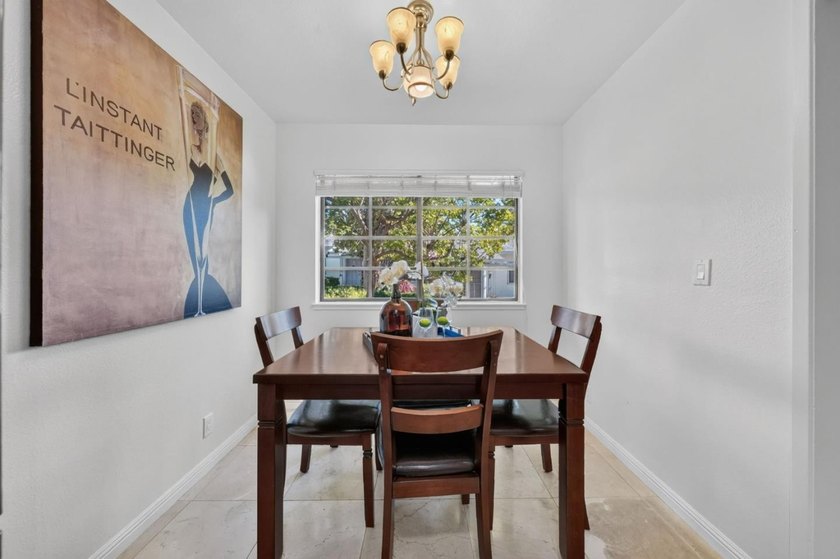Welcome to 5001 Cribari Vale, a desirable single-level residence - photo 11