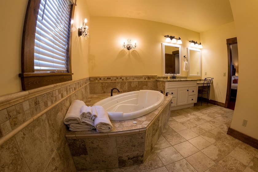 Welcome to 124 Blackhawk Trace a custom-built contractor owned - photo 16