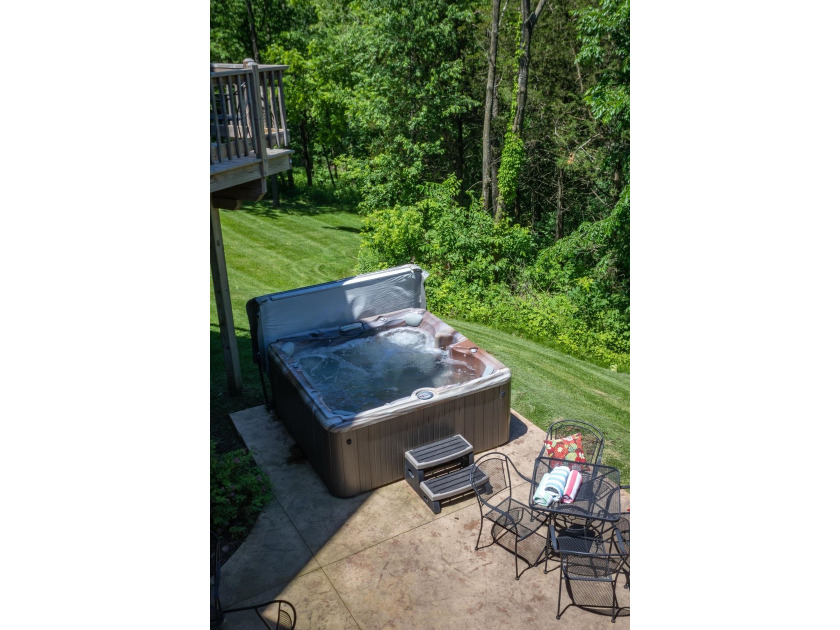 Welcome to 124 Blackhawk Trace a custom-built contractor owned - photo 33
