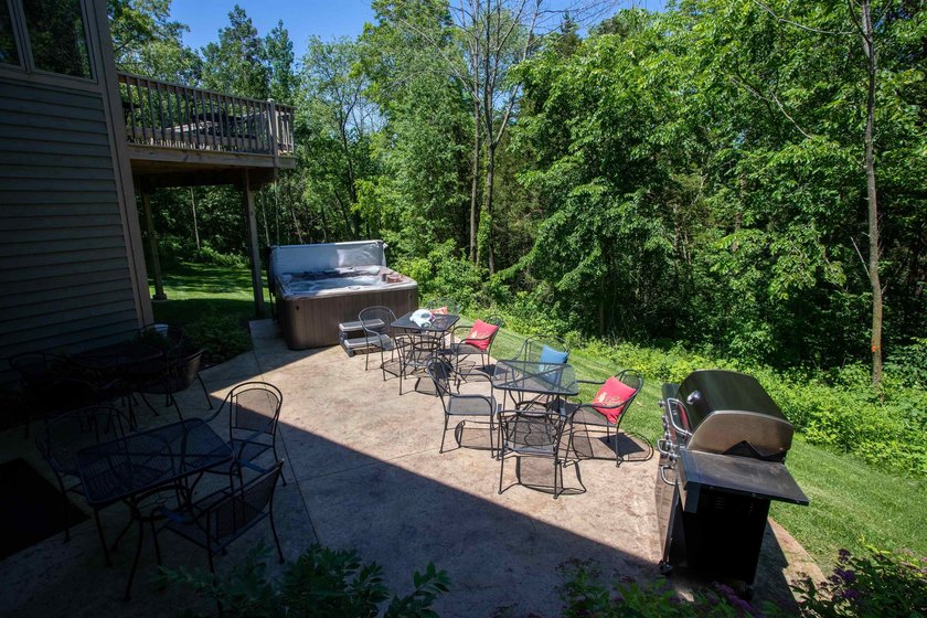 Welcome to 124 Blackhawk Trace a custom-built contractor owned - photo 34