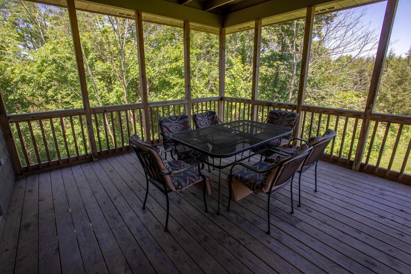 Welcome to 124 Blackhawk Trace a custom-built contractor owned - photo 35