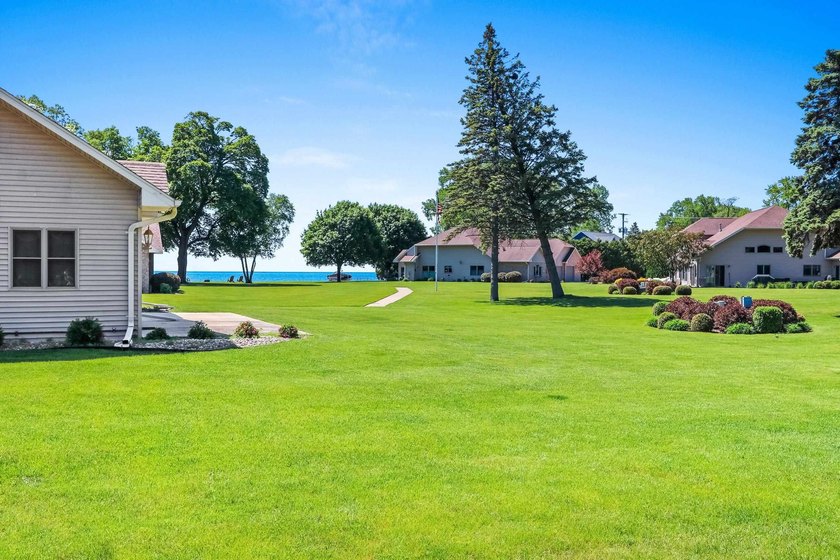 Condo MLS 50326421. Condo living at its best! Experience - photo 6