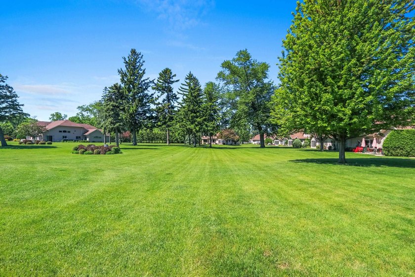 Condo MLS 50326421. Condo living at its best! Experience - photo 7