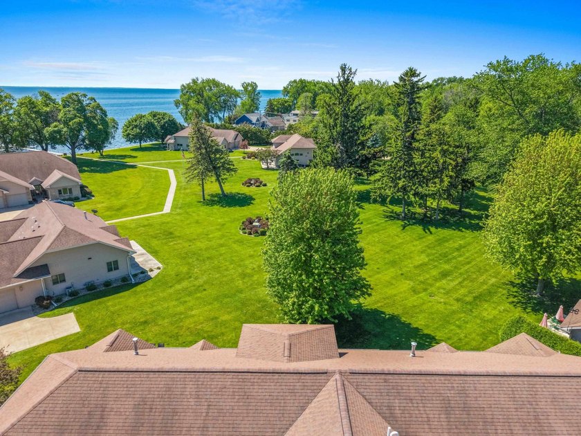 Condo MLS 50326421. Condo living at its best! Experience - photo 8