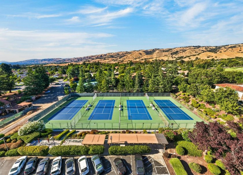 Welcome to 5001 Cribari Vale, a desirable single-level residence - photo 49