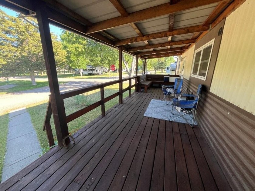 Affordable and move-in ready, this well-maintained 2-bedroom, 1 - photo 2