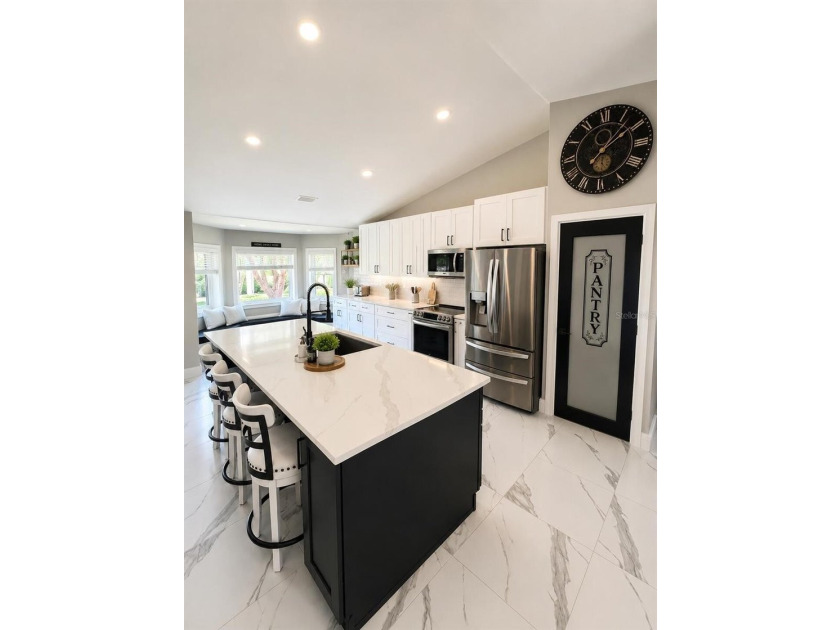 Welcome to this beautifully renovated 3-bedroom, 2-bath home - photo 3