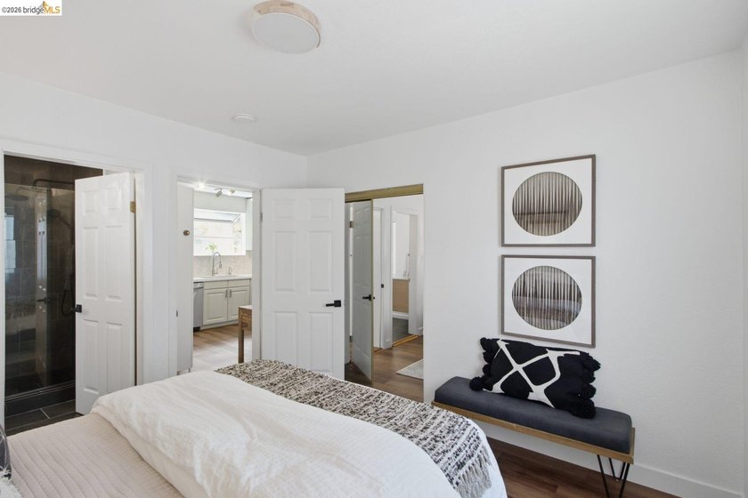 Beautifully Reimagined Sanctuary nestled in Poets Corner - photo 16