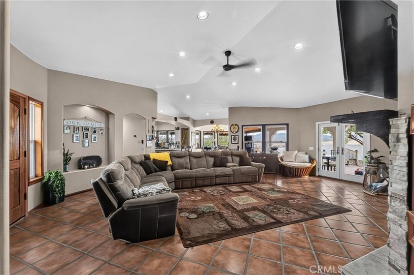 49185 Tomahawk Ct - photo 18