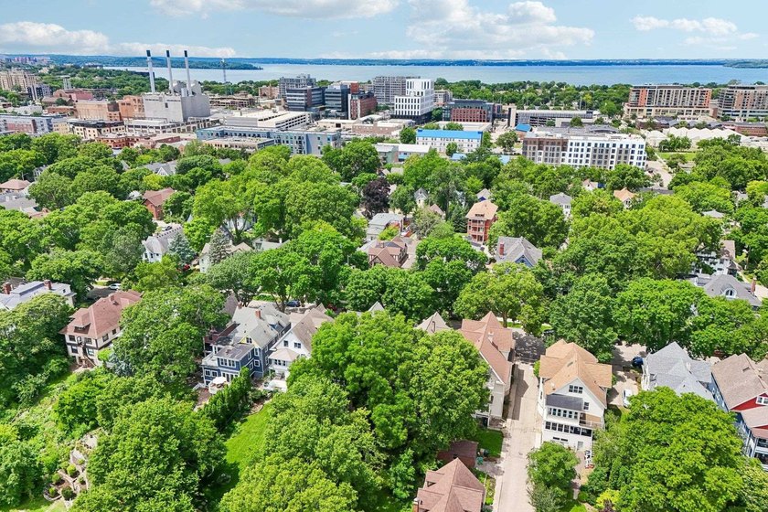 PRICE ADJUSTMENT!! Exceptional investment opportunity in the - photo 8