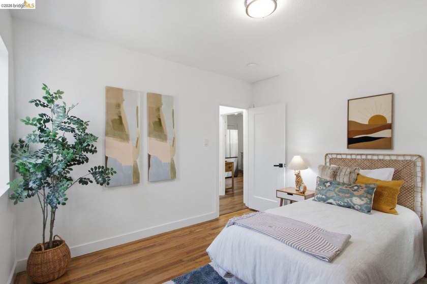 Beautifully Reimagined Sanctuary nestled in Poets Corner - photo 21