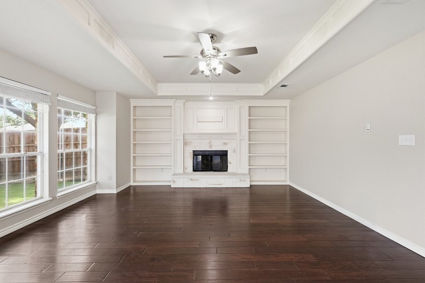 This one is for all you single-story lovers! Some homes just - photo 13