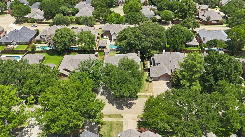 This one is for all you single-story lovers! Some homes just - photo 35