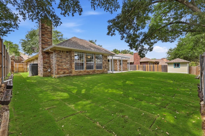 This one is for all you single-story lovers! Some homes just - photo 36