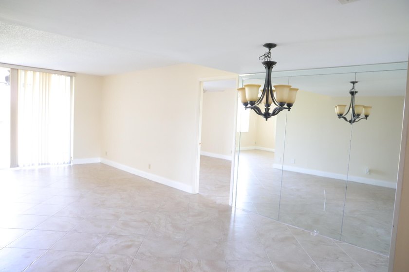 2/2 condo at east of Boca raton. 4th floor, elevators, just - photo 5