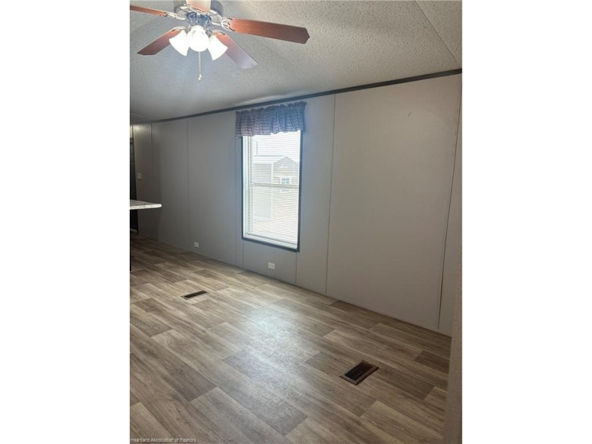 Welcome to easy Florida living! This 2023, 2-bedroom, 1-bath - photo 7