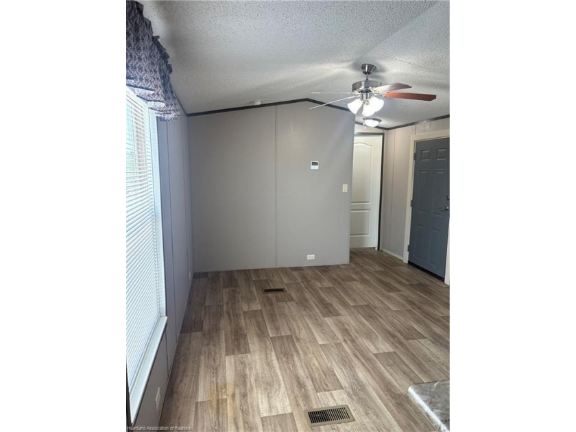 Welcome to easy Florida living! This 2023, 2-bedroom, 1-bath - photo 8