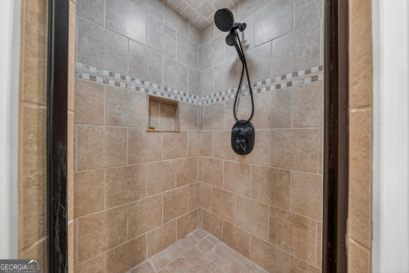Welcome home to this beautifully maintained all-brick ranch - photo 24