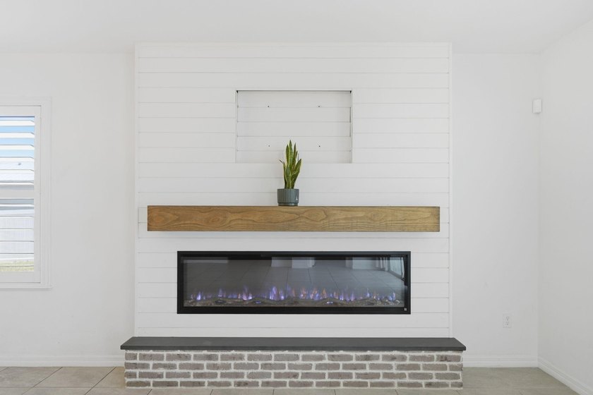 4 BEDROOMS | 3 BATHROOMS | PRIVATE GUEST APARTMENT | NO HOA | - photo 3