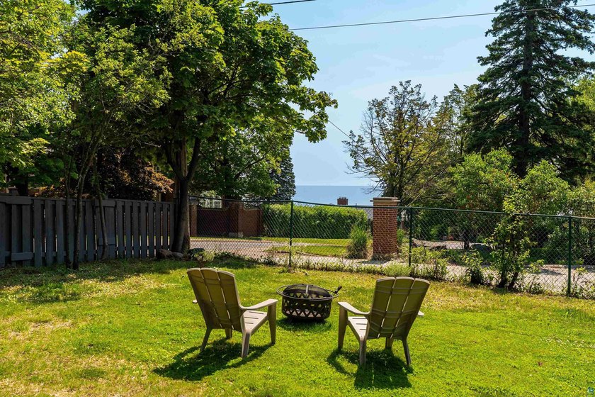 Set in the heart of Congdon, just moments from Lake Superior - photo 4