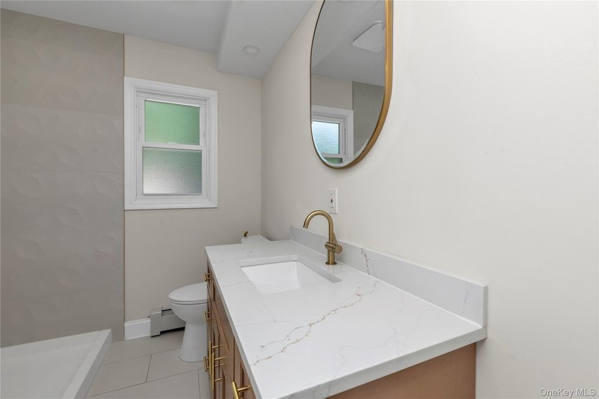 Welcome to 1701 Lexington Avenue in Merrick! This beautifully - photo 13