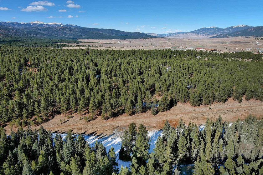 Located at the end of a quiet cul-de-sac, this homesite boasts - photo 13