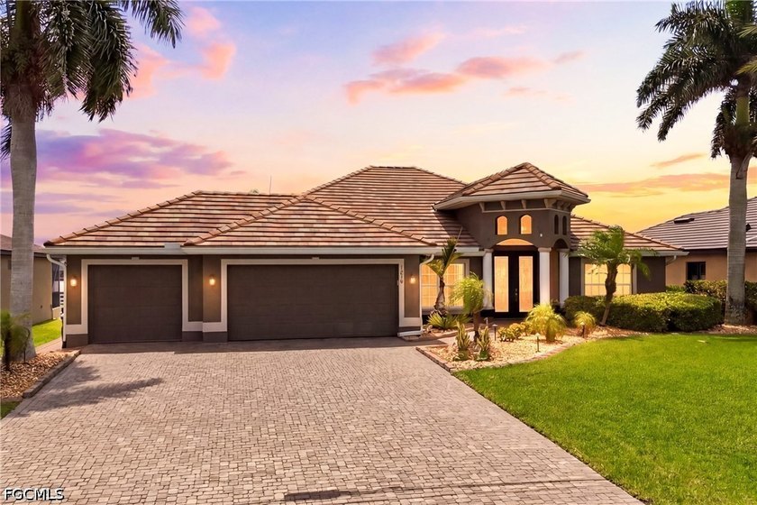Gulf-access pool home with four bedrooms plus a den, two baths - photo 5