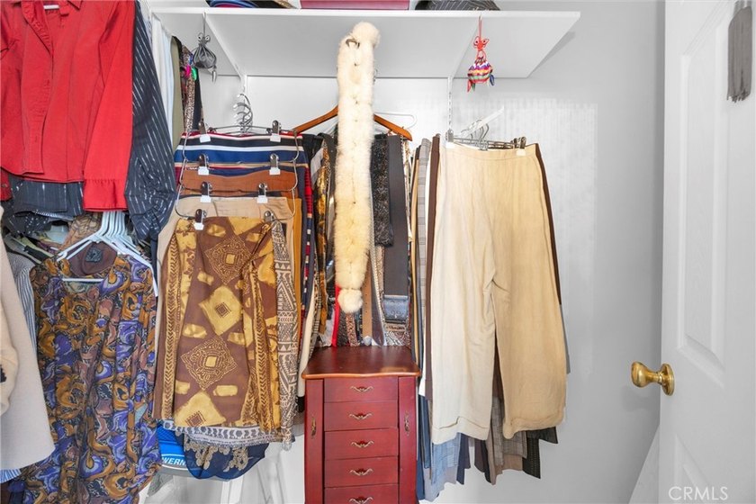 Rare opportunity to own a spacious single-level home with a - photo 36