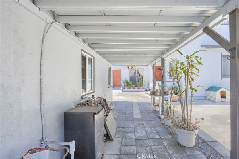 Rare opportunity to own a spacious single-level home with a - photo 45