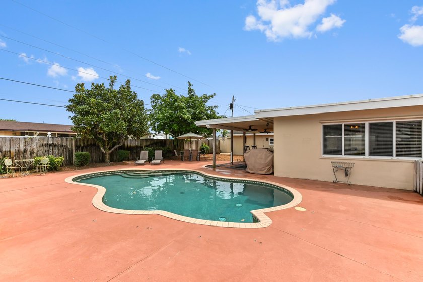 Welcome to 1560 Roy Drive, a stunningly remodeled 4-bedroom - photo 35
