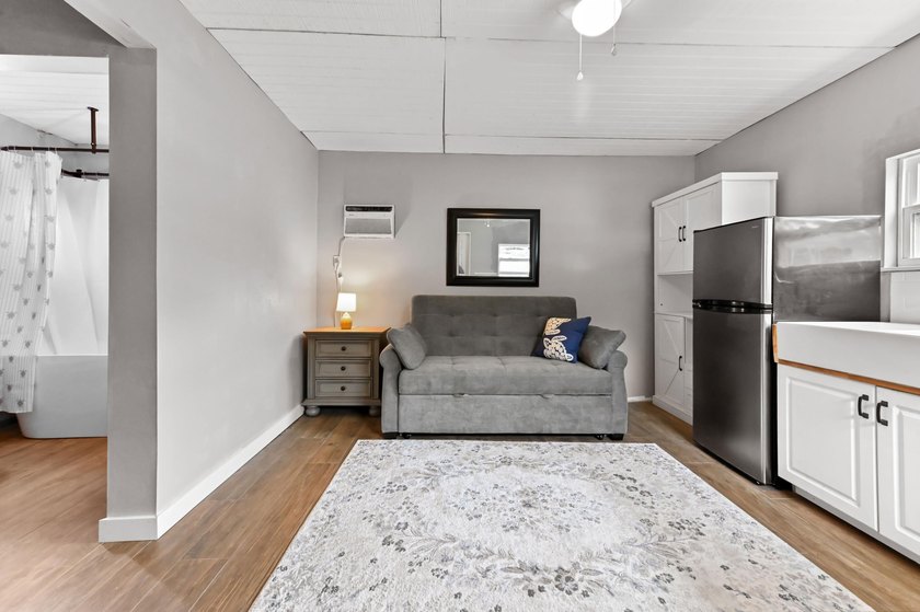 Welcome to 1560 Roy Drive, a stunningly remodeled 4-bedroom - photo 38