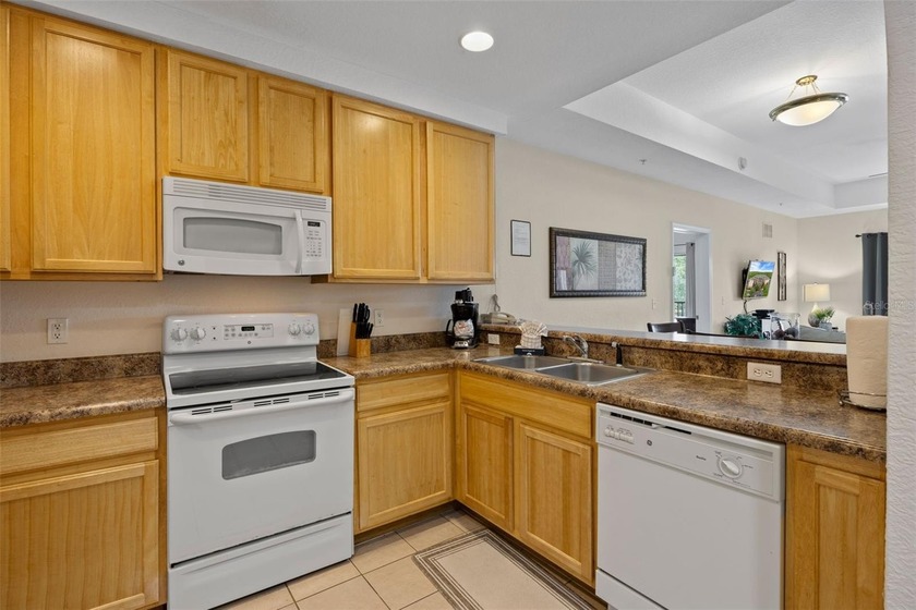 Escape to your sunny sanctuary at 3060 Pirates Retreat Ct Unit - photo 8