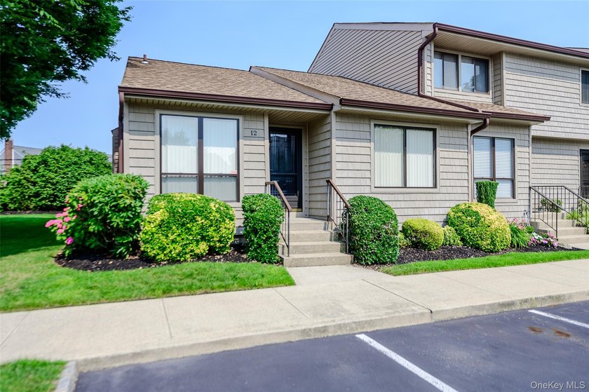 A rare opportunity to own a 2 bedroom, 2 bath ranch-style - photo 2