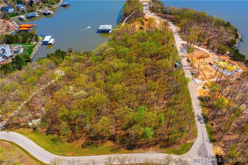 This is one of the last Estate properties left in The Villages! - photo 17