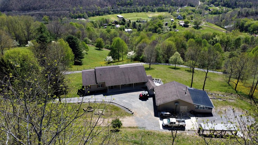 One of Pocahontas County's most magical settings, this - photo 4